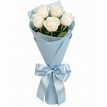 Букет 5 Белых роз Проуд в Поздняково