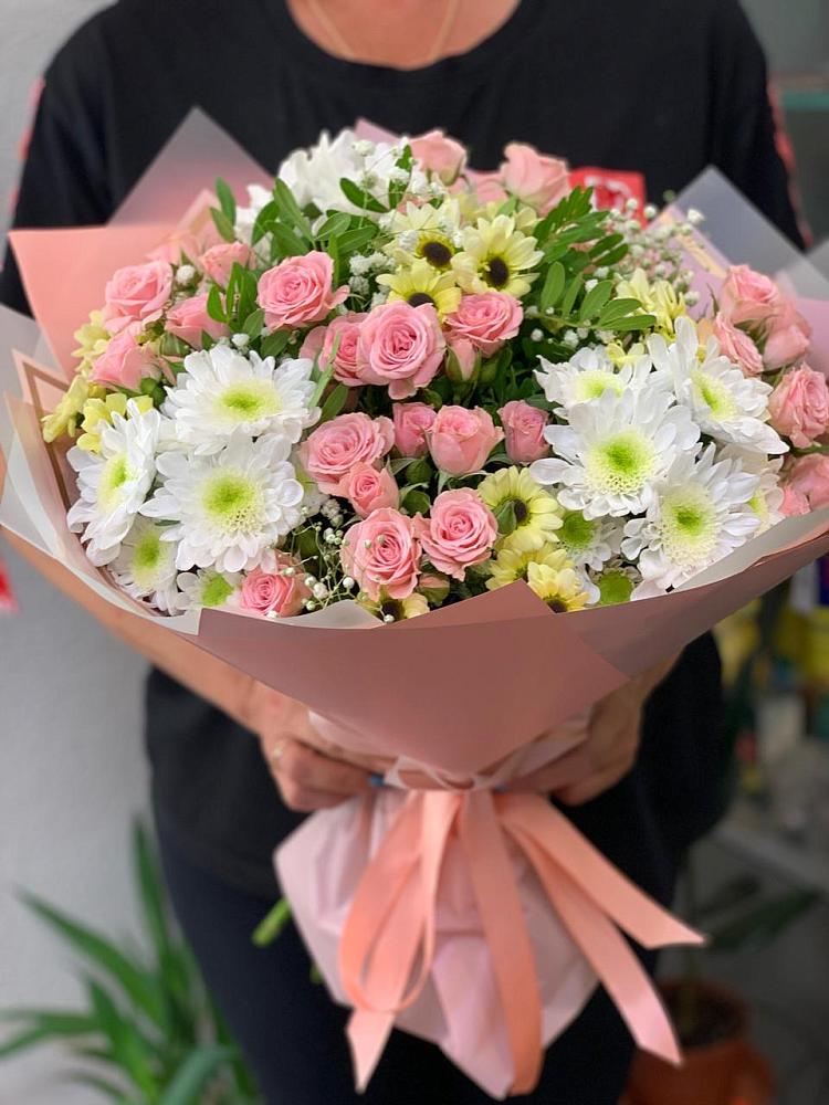 Букет цветов из: Розы и Хризантемы в Поздняково