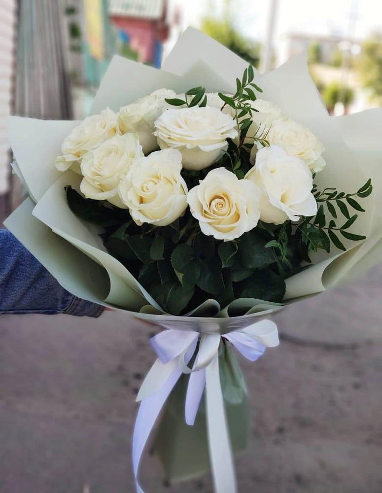 Букет Белые розы Проуд в Поздняково