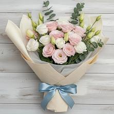 Букет цветов из:  Лизиантусы в Поздняково