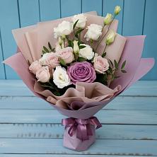 Букет цветов из:  Розы и Лизиантусы в Поздняково