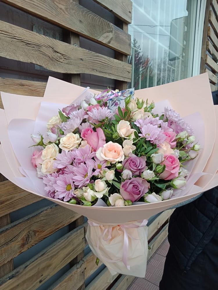 Букет цветов из: Розы и Хризантемы в Поздняково