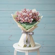 Букет цветов из:  Орхидеи и Розы в Поздняково