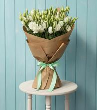 Букет цветов из:  Лизиантусы в Поздняково