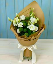 Букет цветов из:  Хризантемы и Лизиантусы в Поздняково