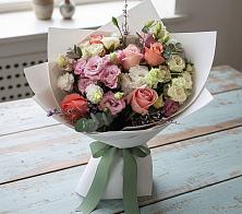 Букет цветов из:  Розы, Лизиантусы и Гвоздики в Поздняково