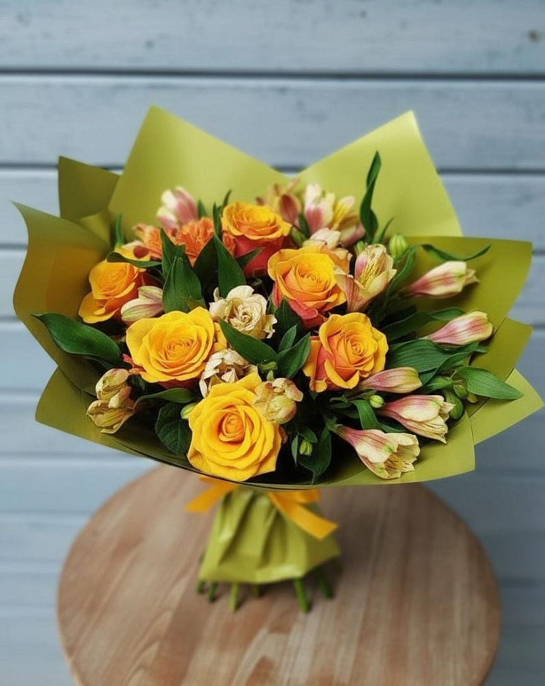 Букет цветов из: Альстромерии и Розы в Поздняково