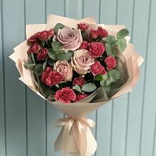 Букет цветов из:  Гвоздики и Розы в Поздняково