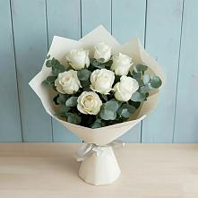 Букет Белые розы в Эвкалипте в Поздняково