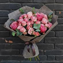 Букет цветов из:  Розы в Поздняково